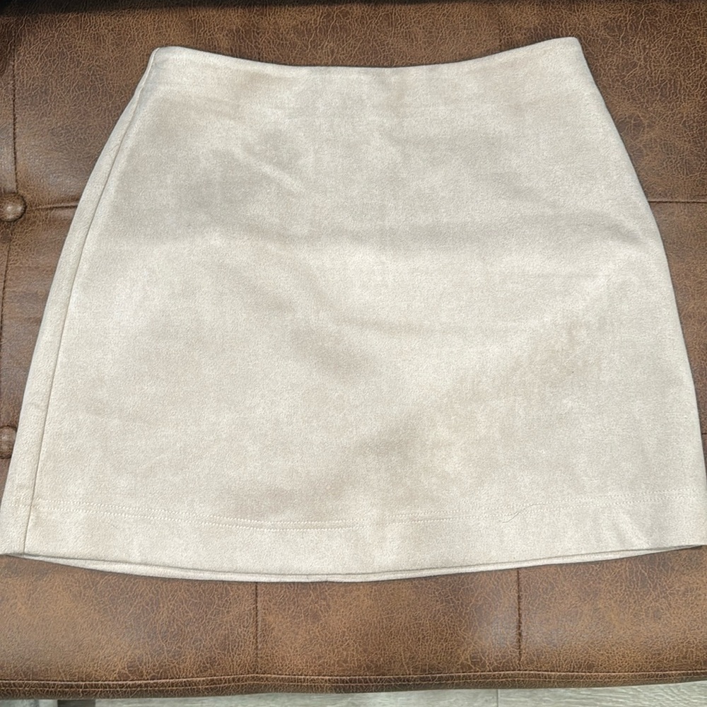 Pink lily skirt brand new in bag